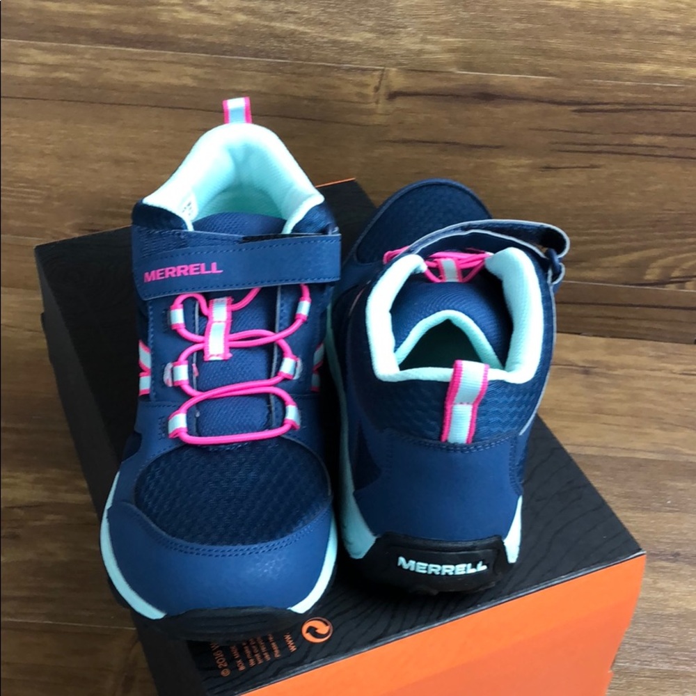 Merrell Outback Mid Boot Big Kid 6.5 Navy/Turquois
